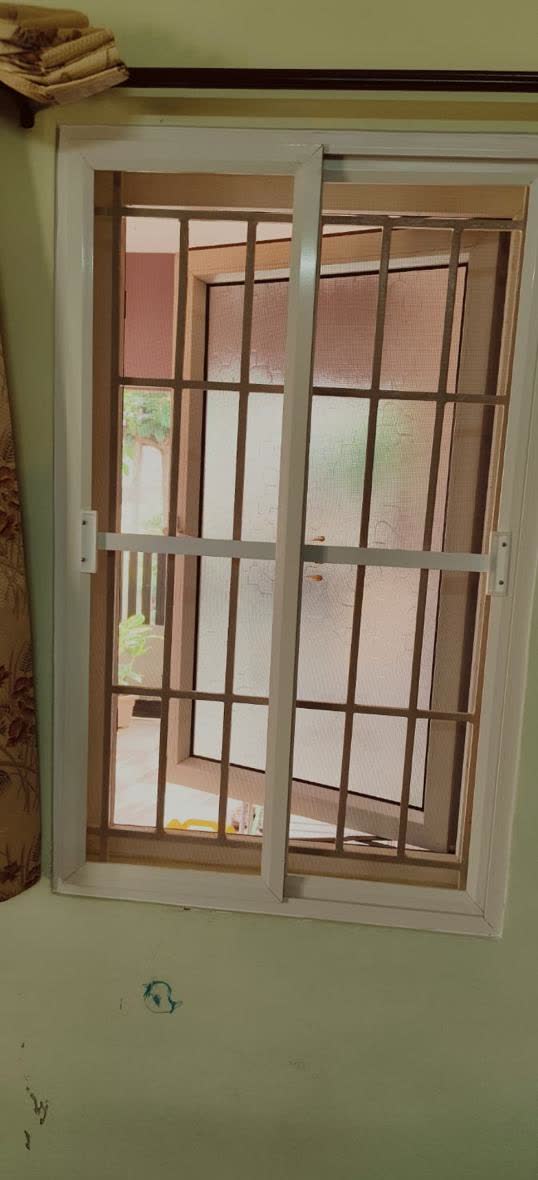 Sliding window net, half drawn